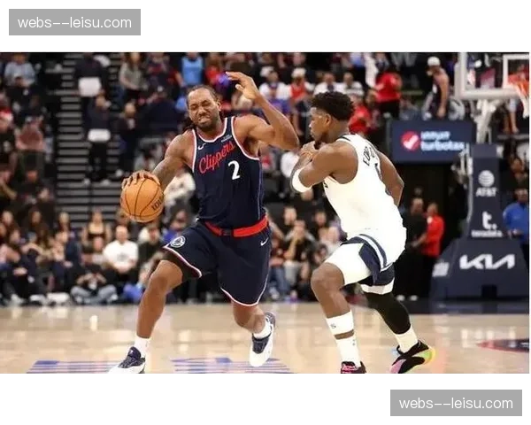 快船伦纳德解除出战成疑状态，将带脚踝酸痛硬扛雄鹿